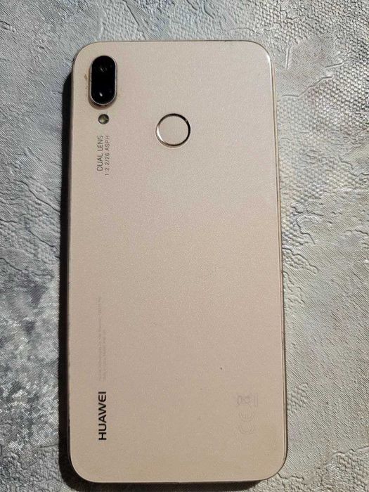 HUAWEI P20 lite В хорошем состоянии