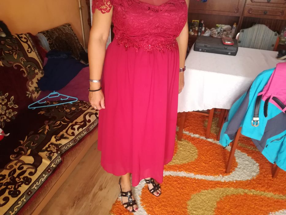 Vând rochie de gală