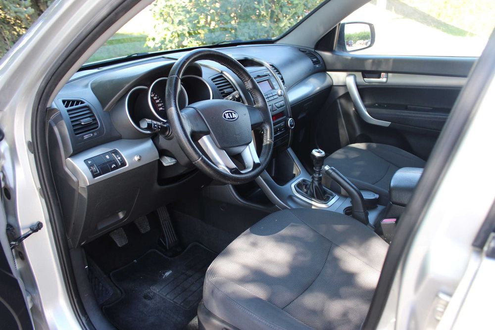 KIA SORENTO  2.2 CRDI 200 кс. нов внос - обслужена