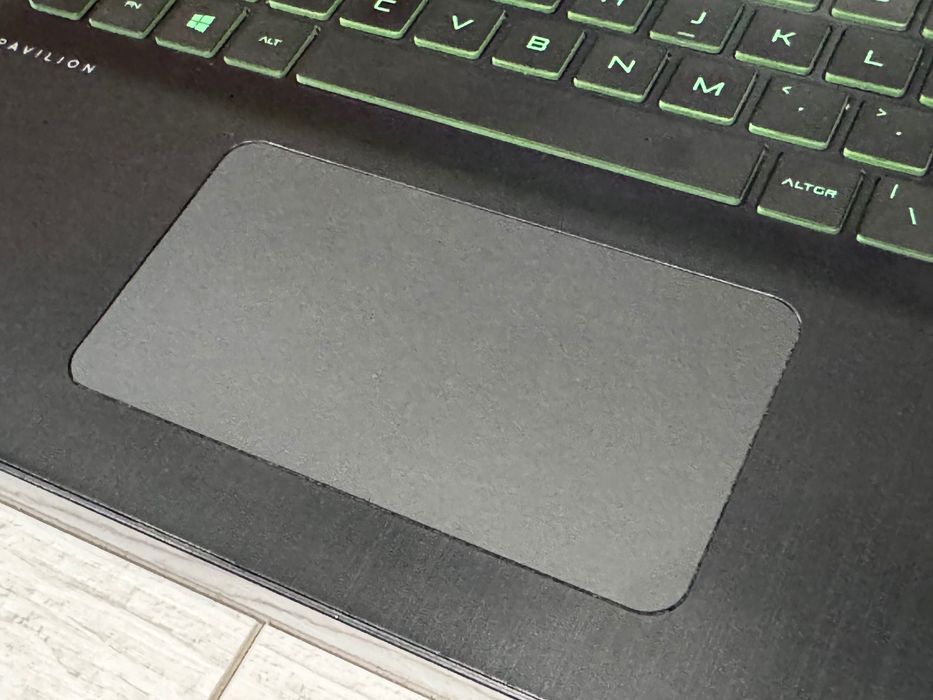 GTX 1050 Ti 4 GB / i5 8300H / 15.6 FullHD / Bang & Olufsen / HP Gaming