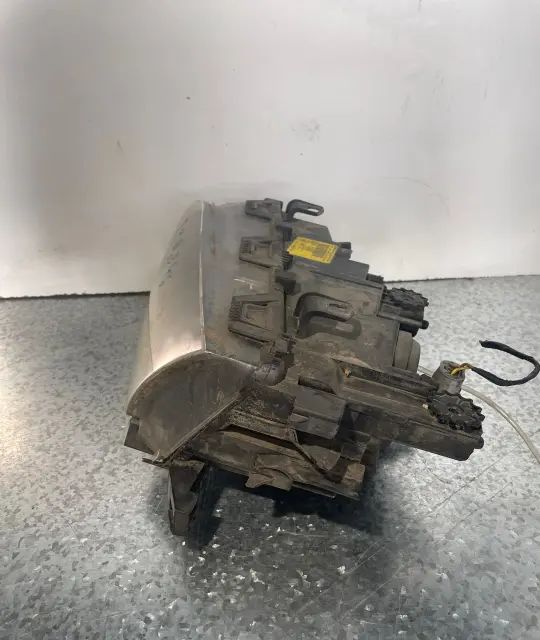 Far stanga 6902745 BMW Seria 3 2001 318ti MT (143 hp)