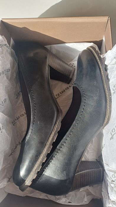 Кожени обувки Tamaris