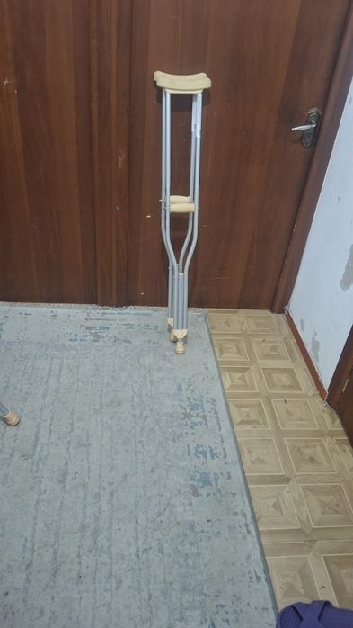 Костыли подмышечные