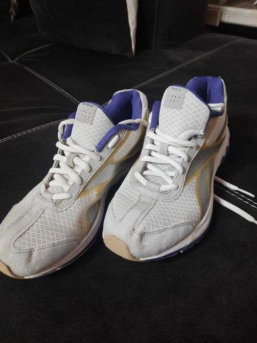 Продавам  маратонки Риибок-38 номер