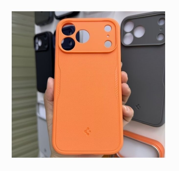 Чехол Spigen для IPhone 17 pro max оранжевый