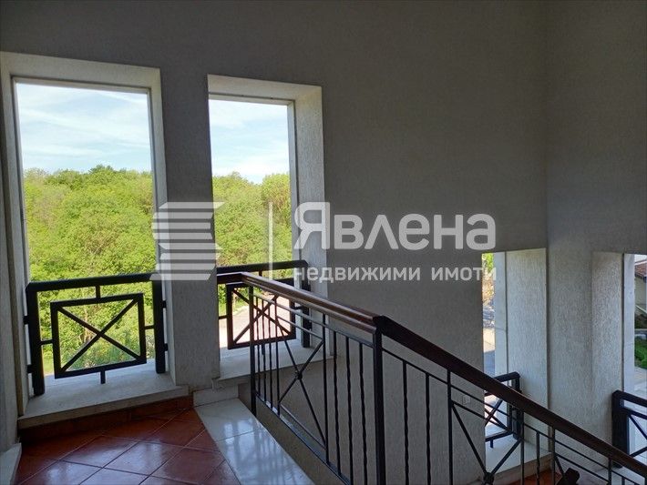 Дава се под наем Тристаен апартамент в с. Лозенец, Област Бургас - 111 кв.м за 3000 € - Снимка #11