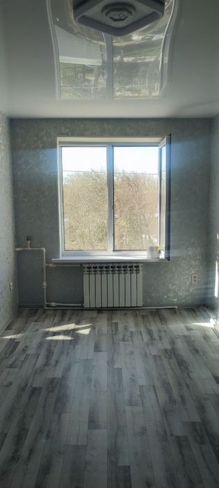 Продается 2 - х комнатная квартира