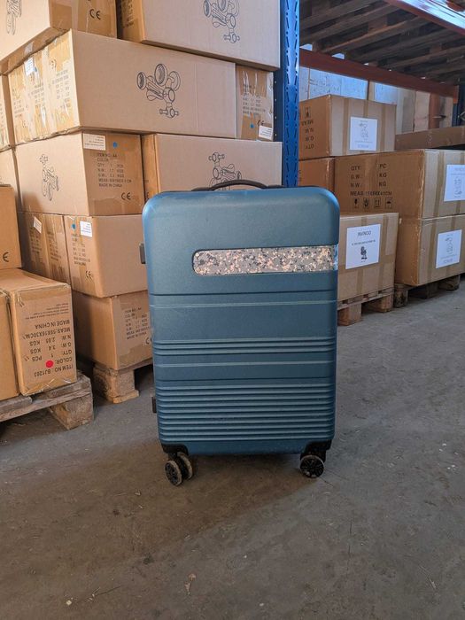 Troler mare albastru marin