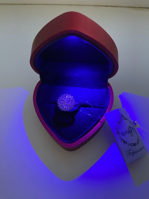 Бриллиант кольцо