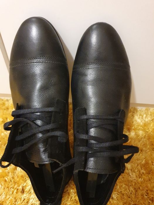 Pantofi din piele marime 42