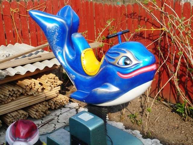 Vand jucarii cu fise kiddie rides air hockey masa de fotbal