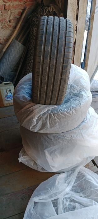 Продам  шины 225*45 R17
