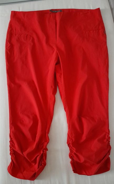 Camasa, tricouri, fusta, pantaloni  pt.  femei, marimea L-Xl