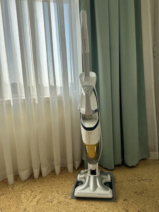 Парочистачка Rowenta Clean & Steam