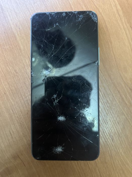 Продаеться телефон vivo y53s