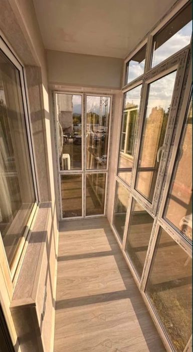 Балконы окна двери