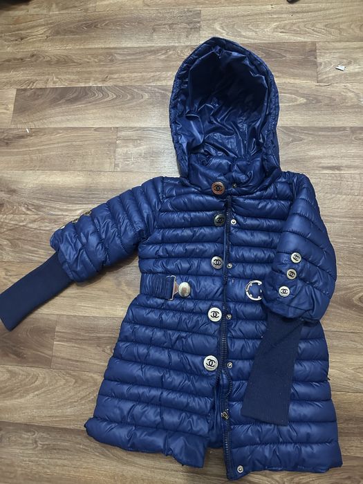 Продам детские куртки осенние