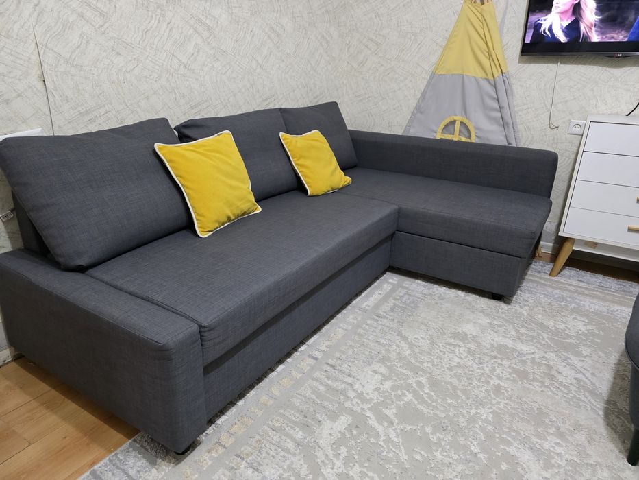 Угловой диван от IKEA