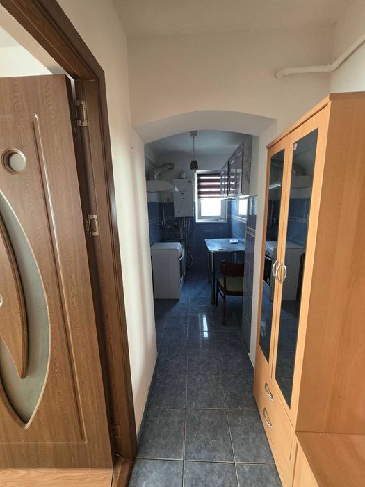 Vand apartament cu 2 camere