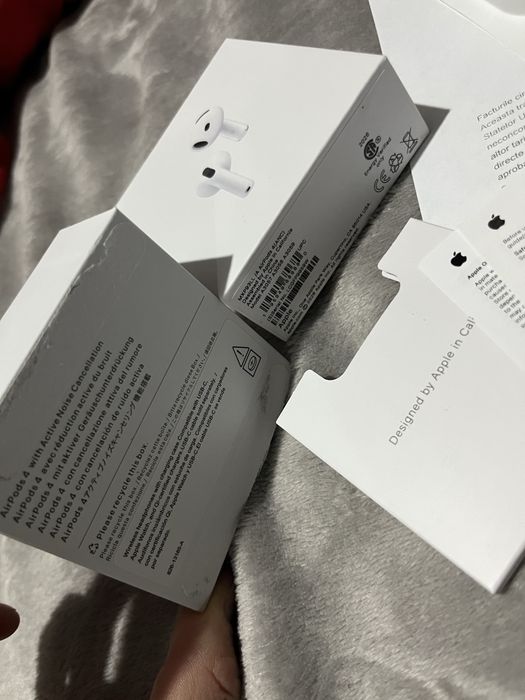 Casti Fara Fir Air Pods 4