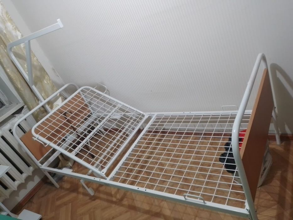 Кровать для инвалидов механическая
