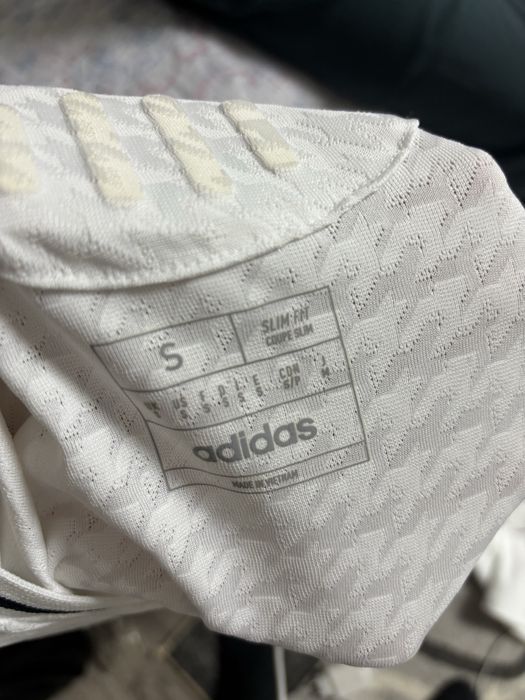 Продам футболку оригинал