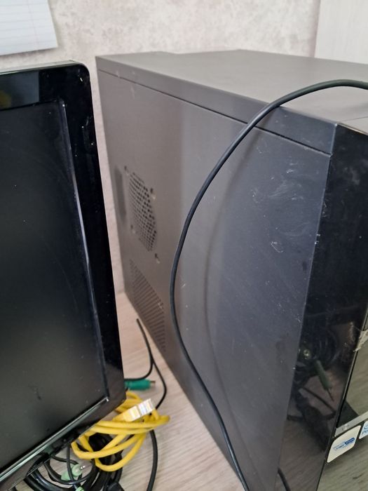 Продам компютер рабочий