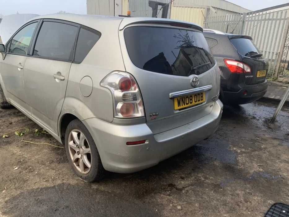 Piese toyota corola verso 2.2 d4d an 2008