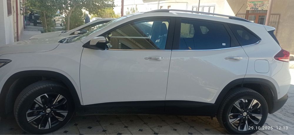 trecker sotiladi 2025Трекер