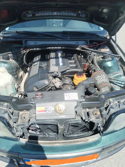 Bmw E 46 320i, 6 în linie