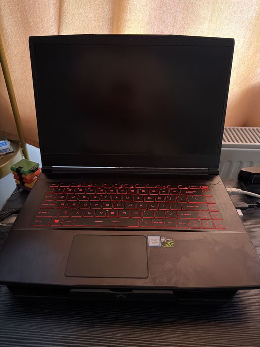 Laptop  MSI thin GF63 8RC
