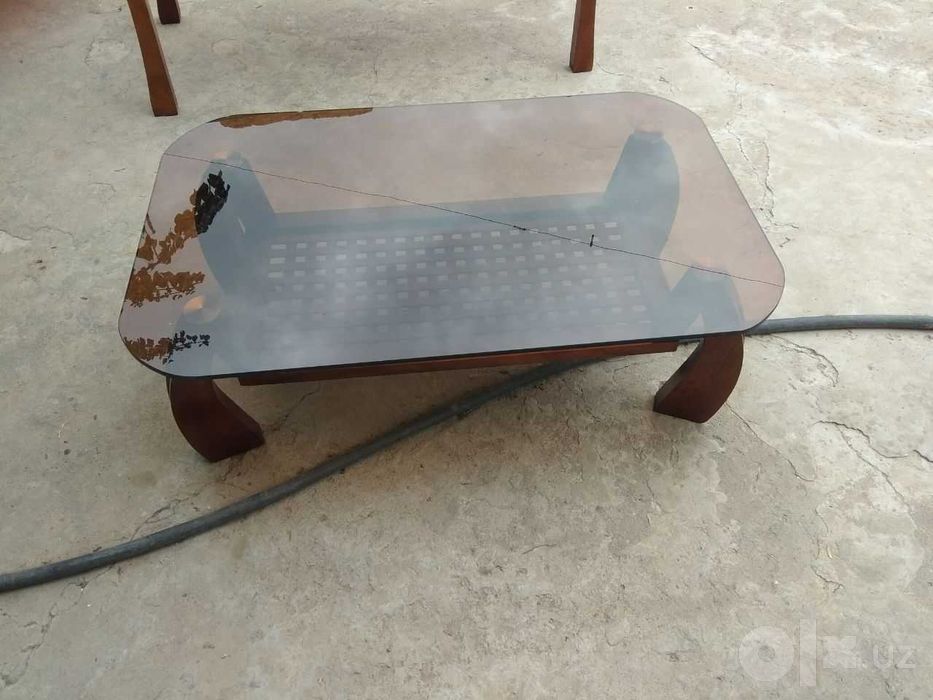 Журнальный столик