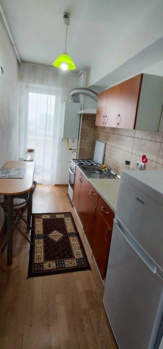 Ofer spre inchiriere apartament cu o camera, decomandat M.Viteazu -Lidl