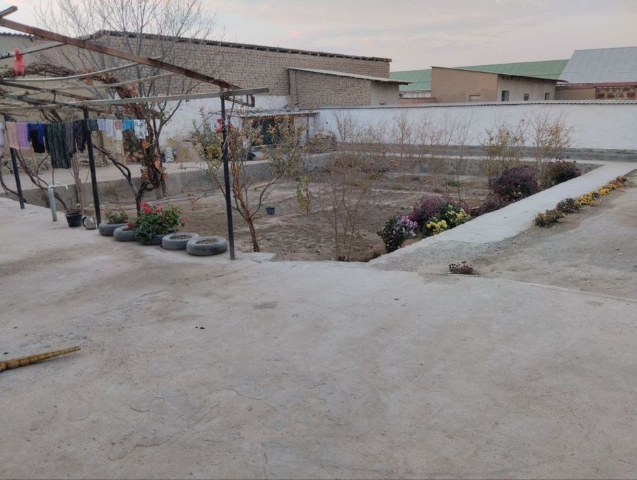 Кармана Фарход С/Х ховли сотилади