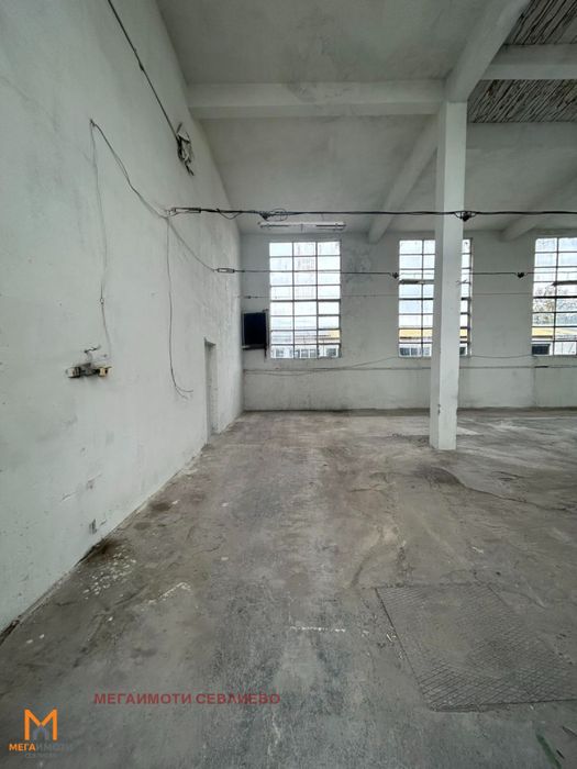 Дава под наем гр. Севлиево - гр. Севлиево 180m²