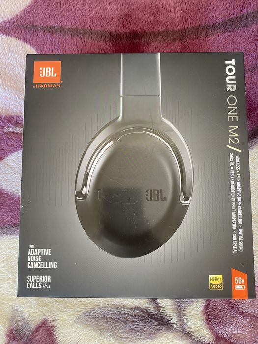 JBL наушник четкий звук