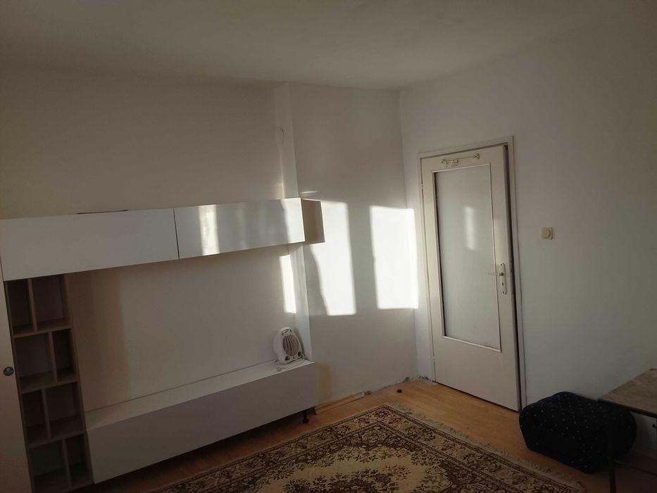 Дава се под наем Двустаен апартамент в София, Център - 64 кв.м за 500 € - Снимка #2