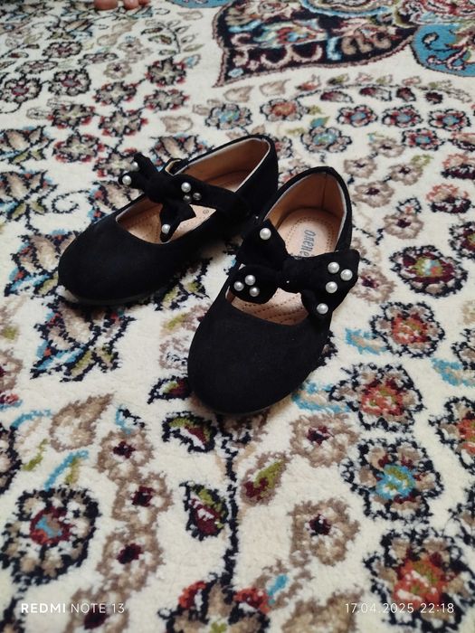 Qizlar uchun yengi oyog kiyim