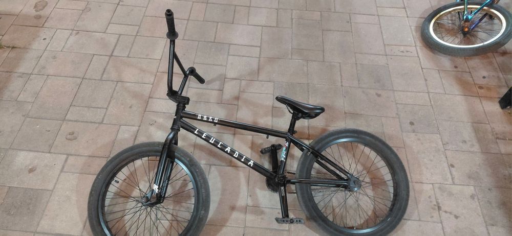 Продам трюковой велосипед Bmx Haro Leucadia бмх