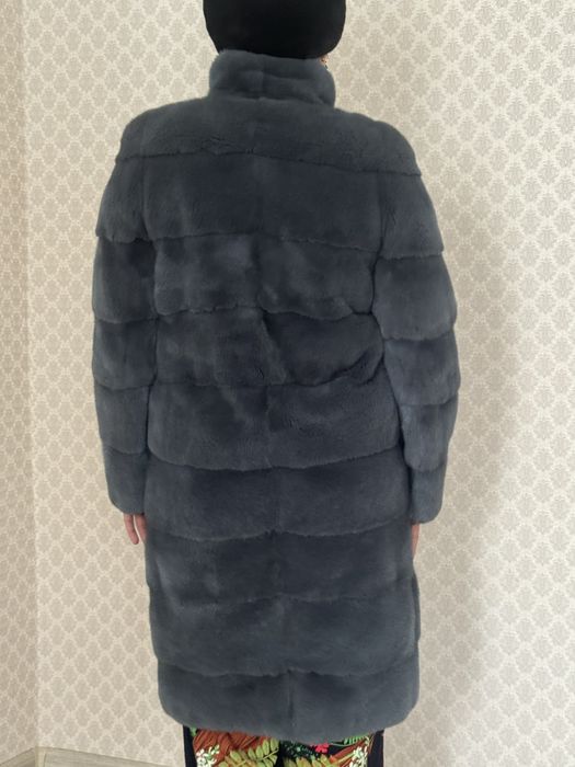 Продам норковую шубу