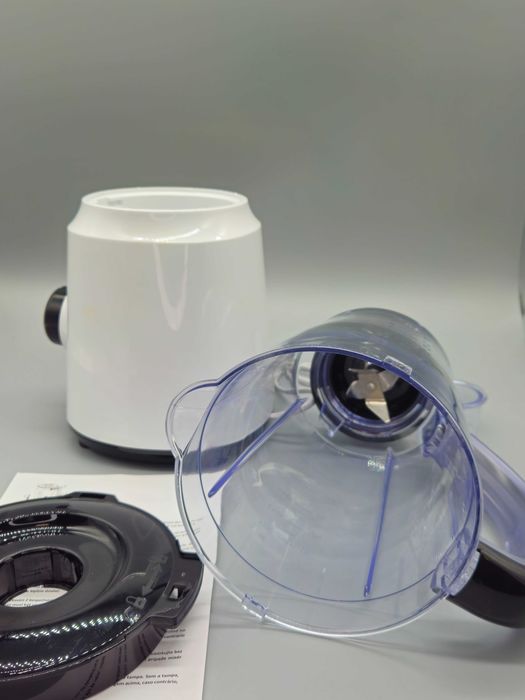 Блендер Home Essentials 1.5 л / 500W – 2 скорости + Pulse, бял /черен