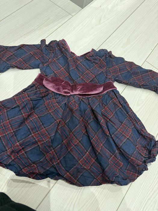 Продавам лот детски дрешки