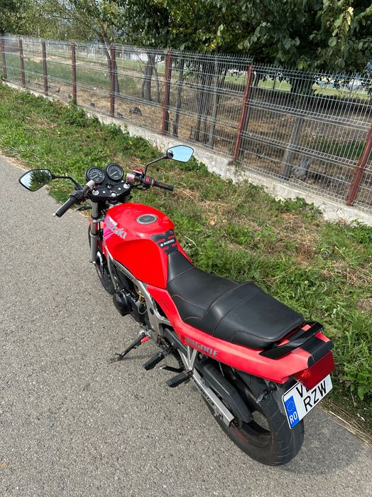 Vând Suzuki cu gs500 f