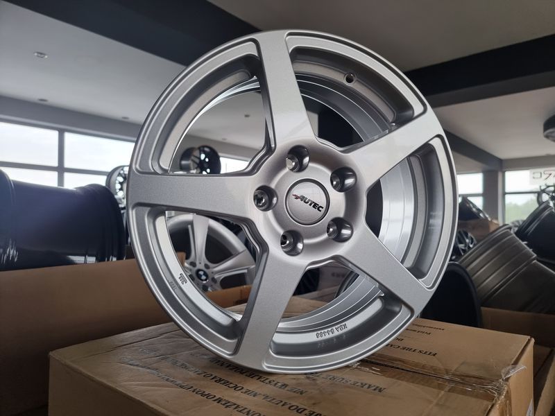16цола 5x114.3 Toyota,Mazda,Honda,Hunda, Kiai 5х114.3
