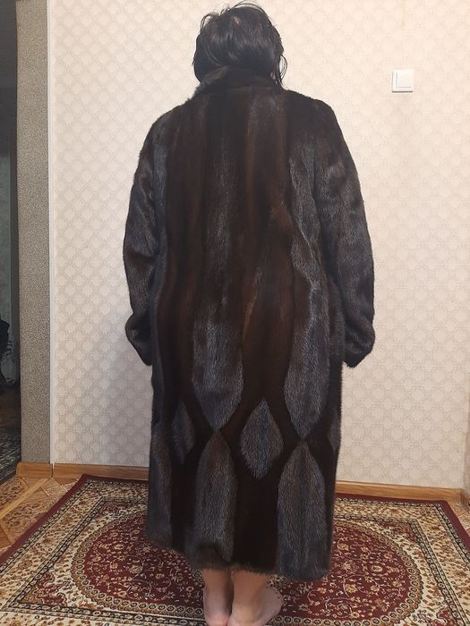 Продам норковую шубу
