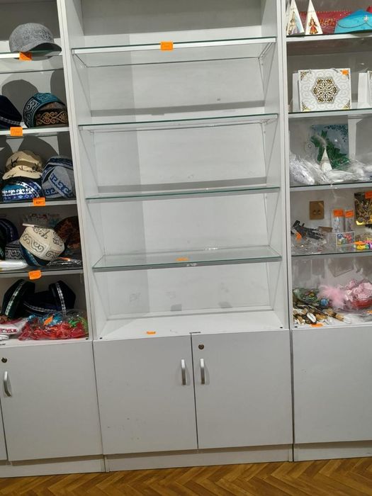 Витрины' мебель для торгового отдела