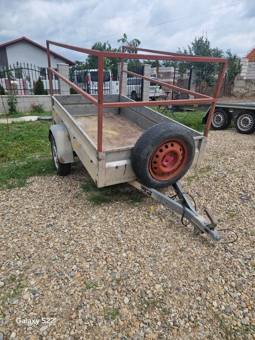 Remorca.   750kg