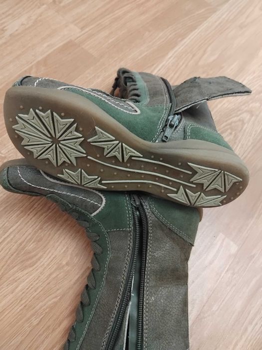 Детски ботуши от велур