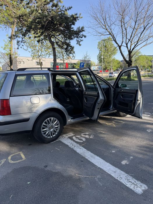 Vand golf 4 break 1.6 benzina