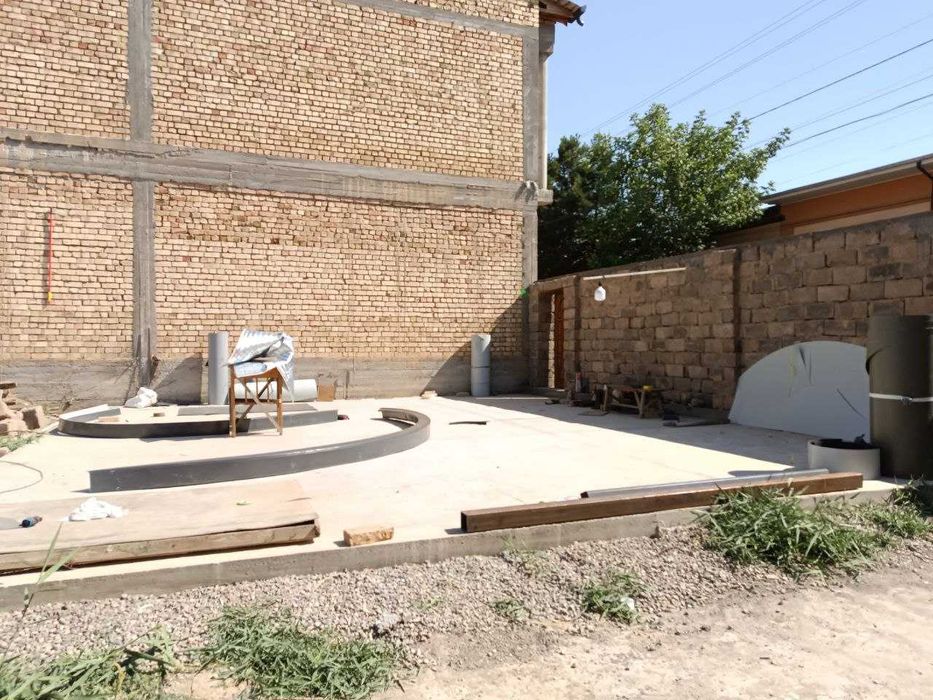 Охунбобоевда 4 сотихли курук ер майдони сотилади